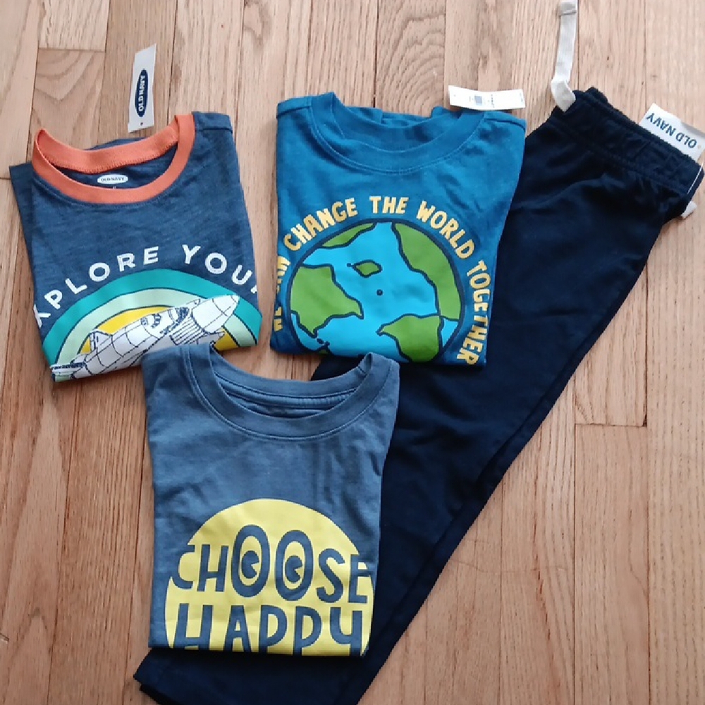 Old Navy Kids Graphic Tees and Pants Set Nwt New Old Navy 4t 5t